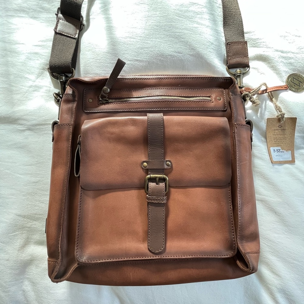Kompanero Leather Messenger Bag